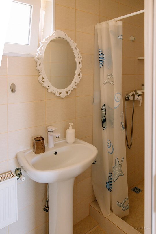 Стандартный 3-местный 1-комнатный (улучшенный)