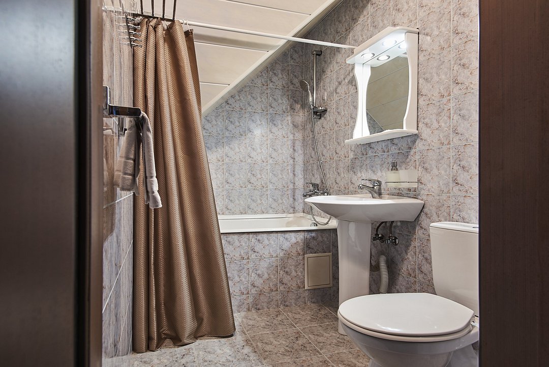 Полулюкс 4-местный 2-комнатный