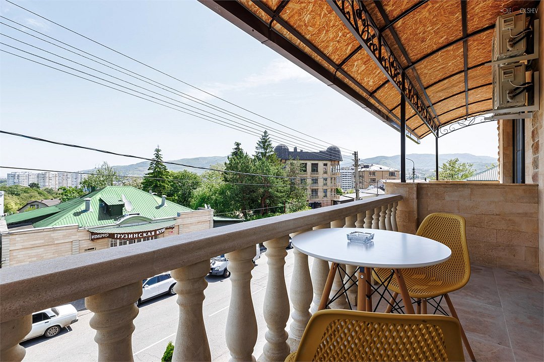 Полулюкс 2-местный 1-комнатный (с лоджией, 2 этаж)