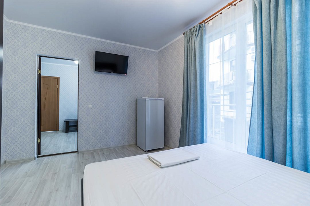 Комфорт 5-местный 2-комнатный (с балконом)