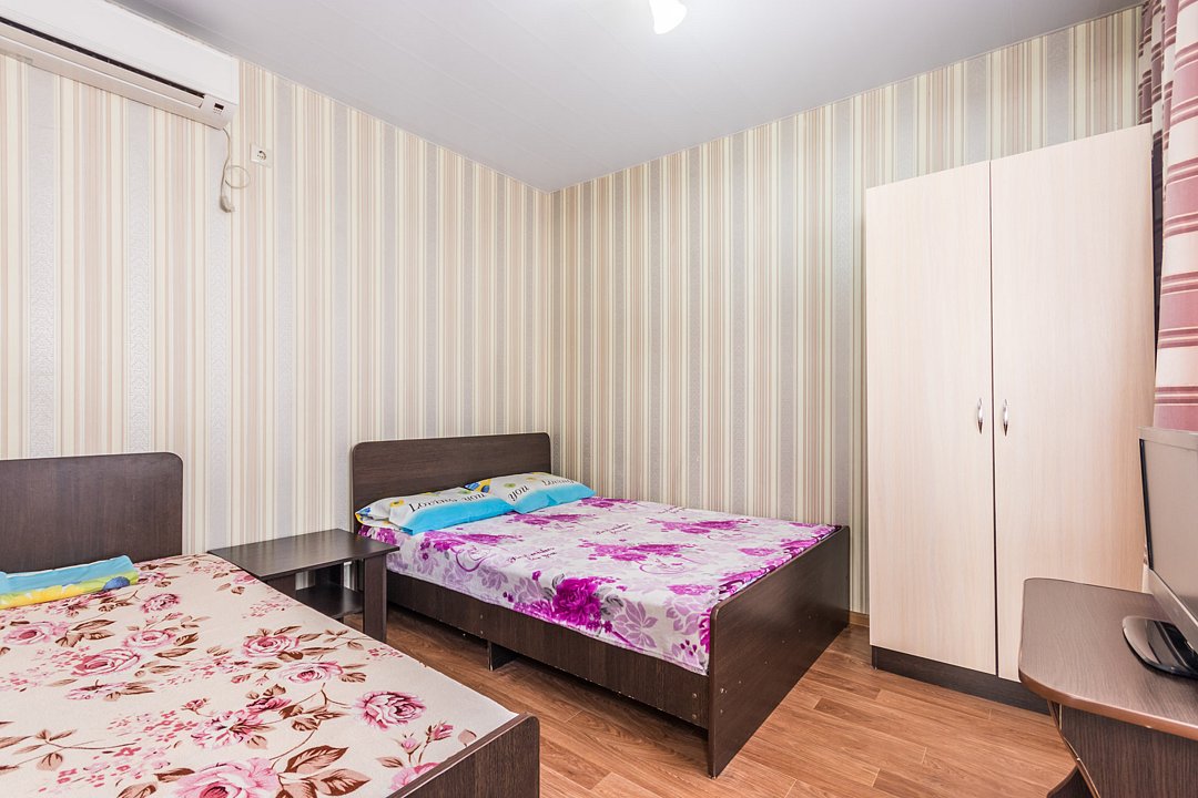 Номер 3-местный (удобства на этаже)