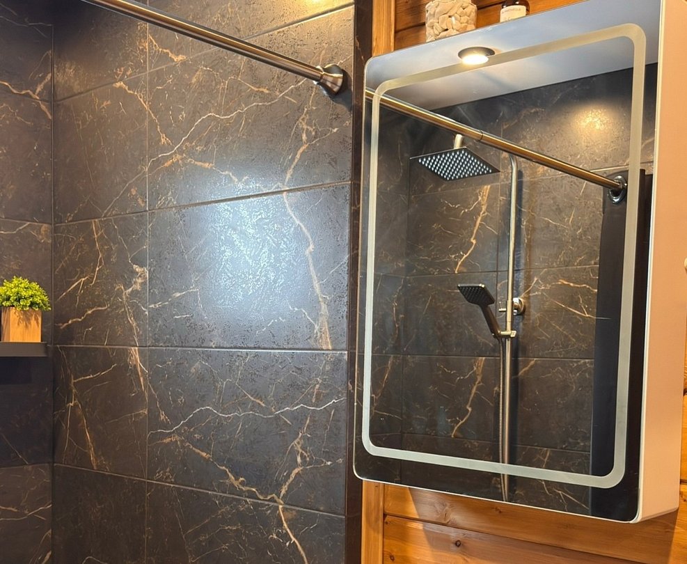 Дом 2-местный 2-комнатный (Зеленая хижина)