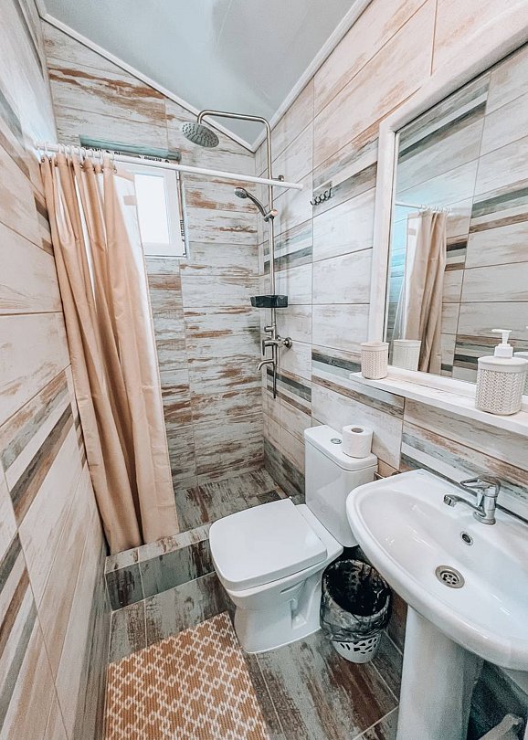 Домик Полулюкс 4-местный