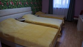 Стандартный трехместный номер с видом на море, Гостевой дом Лаванда, Гагра