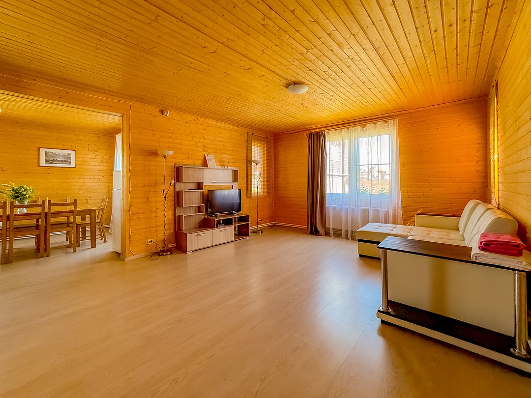 Коттедж стандартный 10-местный (с мангальной зоной)