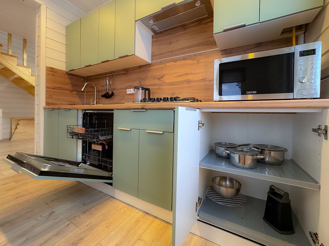 Коттедж улучшенный 10-местный (с мангальной зоной)