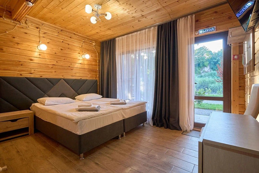 Стандартный 2-местный 1-комнатный с отдельным входом (эко-корпус, 1 этаж)