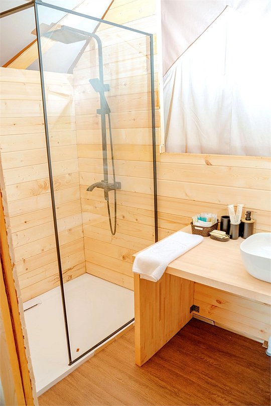 Лодж 4-местный 1-комнатный (Семейный уют)