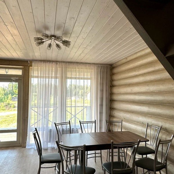 Дом семейный 9-местный 3-комнатный