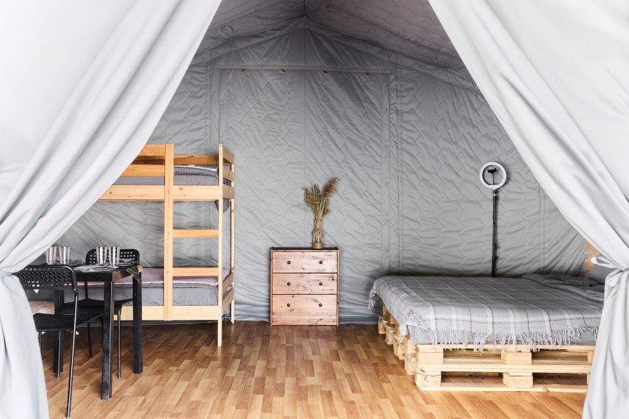 Тент-хаус 3-местный 1-комнатный (Семейный , б/у)