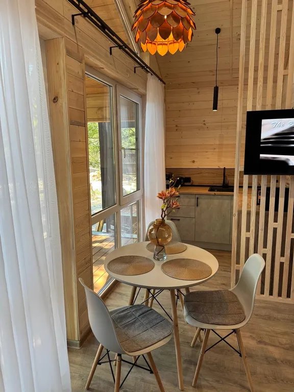 Коттедж 4-местный 2-комнатный (№2)