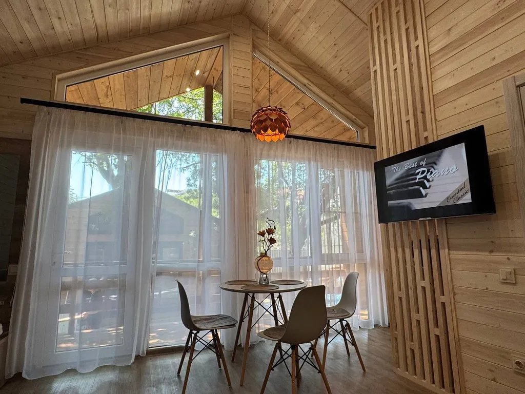 Коттедж 4-местный 2-комнатный (№2)