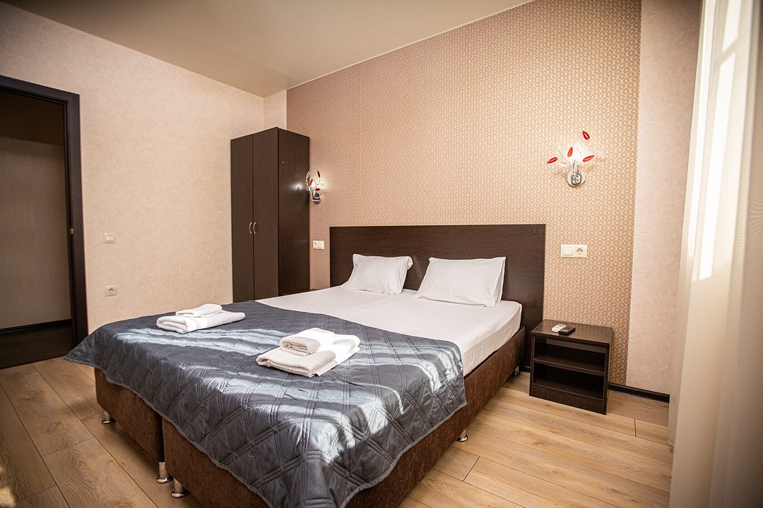 Коттедж 10-местный