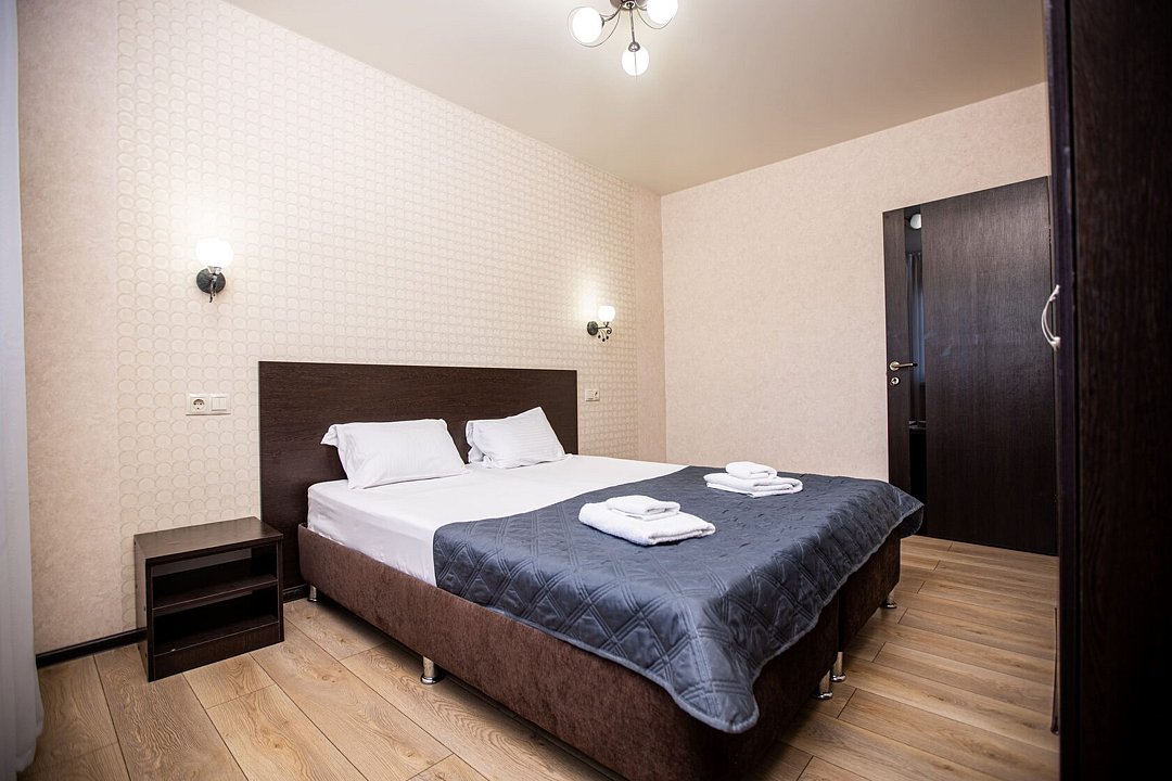 Коттедж 10-местный