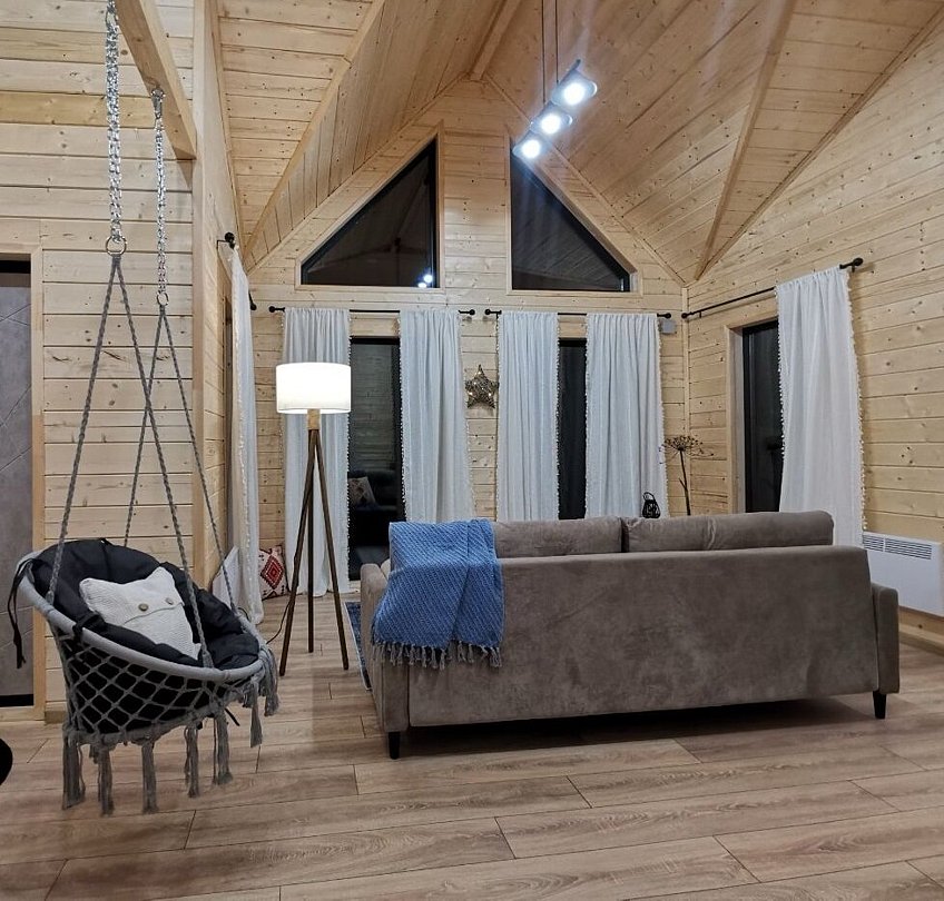 Коттедж 4-местный 2-комнатный (Загородный дом)