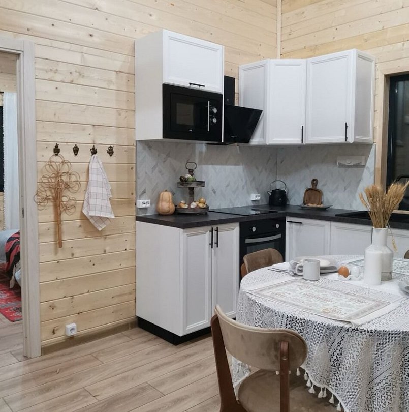 Коттедж 4-местный 2-комнатный (Загородный дом)