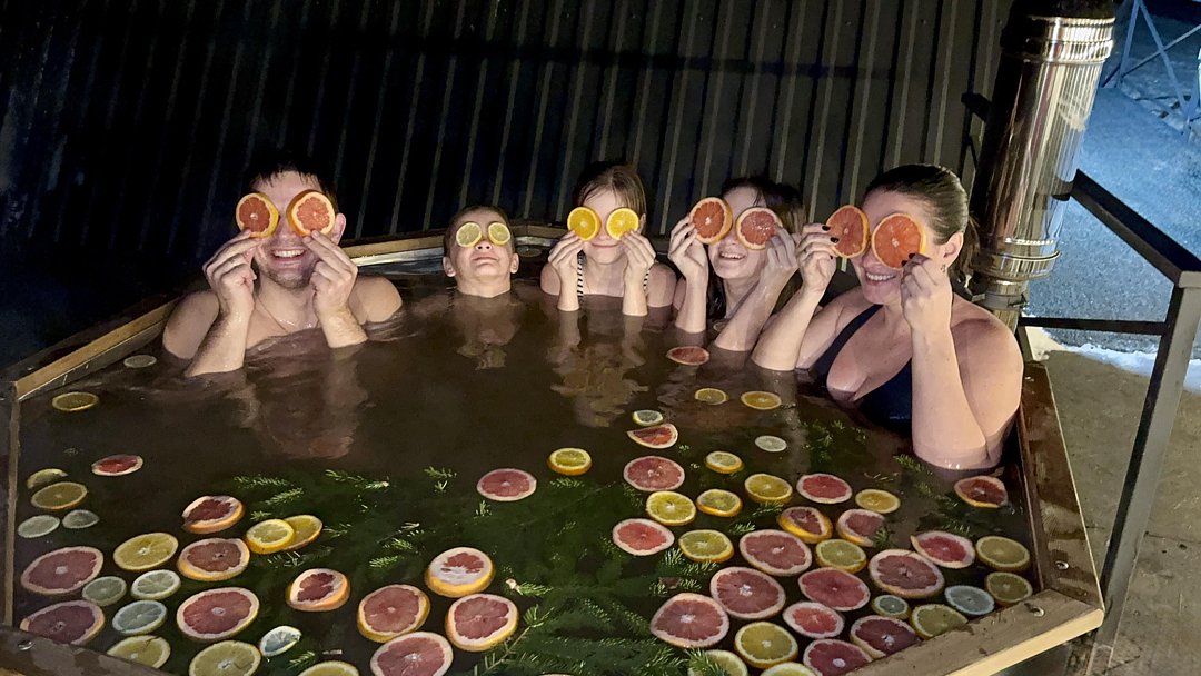 А-фрейм 4-местный (с чаном)