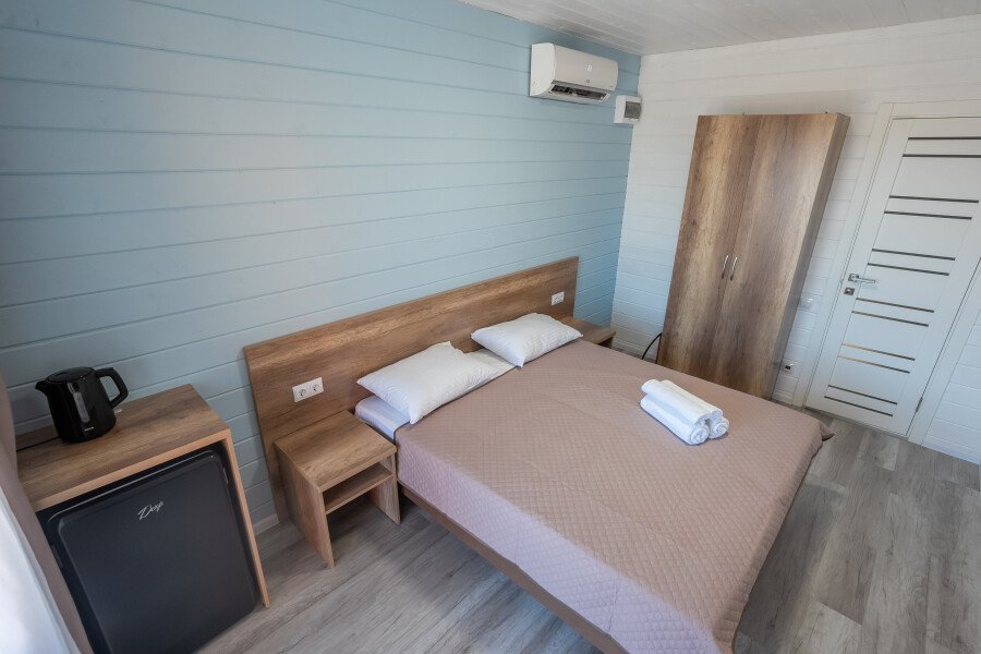 Номер Стандартный 2-местный (выход на бассейн)