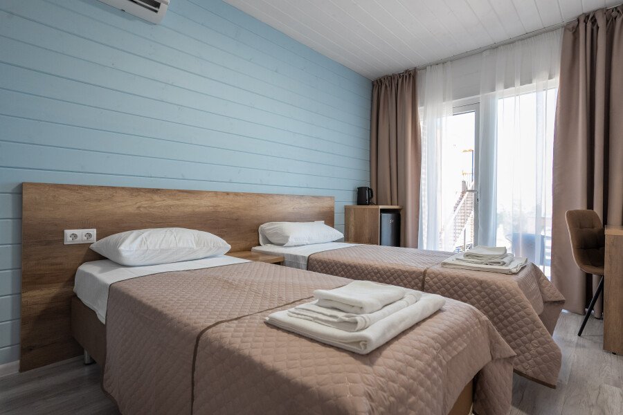 Номер Стандартный 2-местный (выход на бассейн)