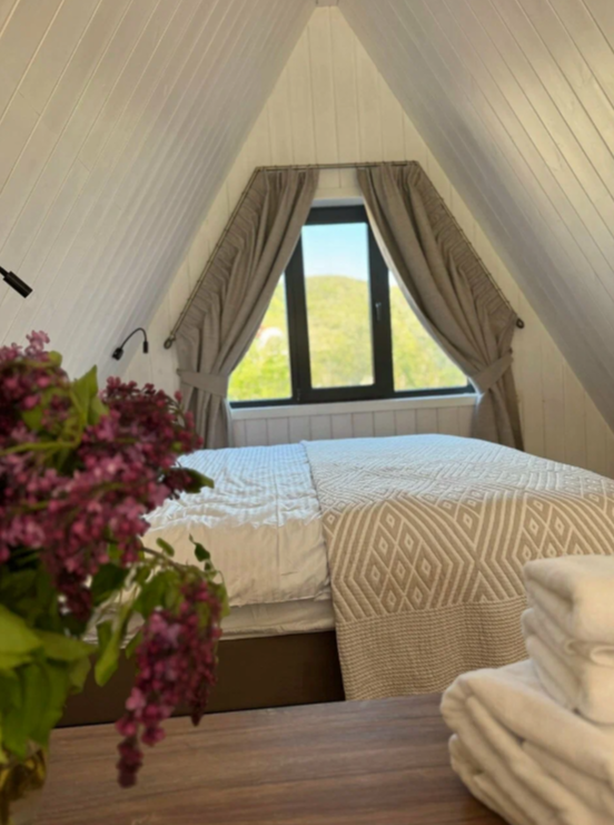 Коттедж 4-местный (Яхта)