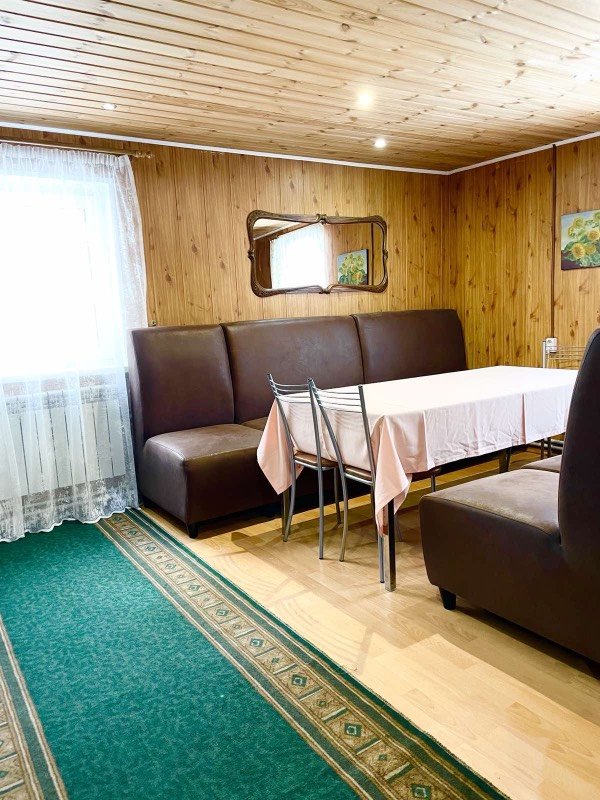 Дом 10-местный (№4, финская сауна, бильярд, караоке)