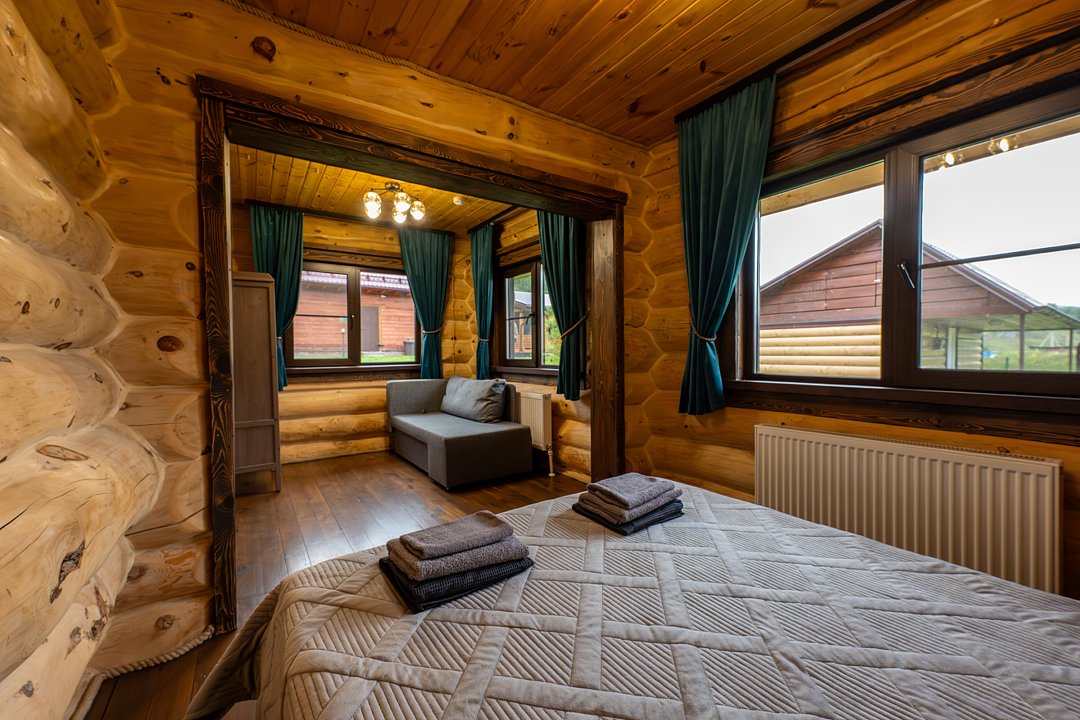 Шале 2-местный 2-комнатный (Кедровый)