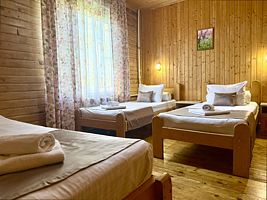 3-местная комната с кухней (Б) в доме из натурального дерева, Гостевой дом Тхач от Травел Хотелс Антураж, станица Даховская