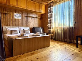 5-ти местная комната с кухней (корпус Б), Гостевой дом Тхач от Травел Хотелс Антураж, станица Даховская