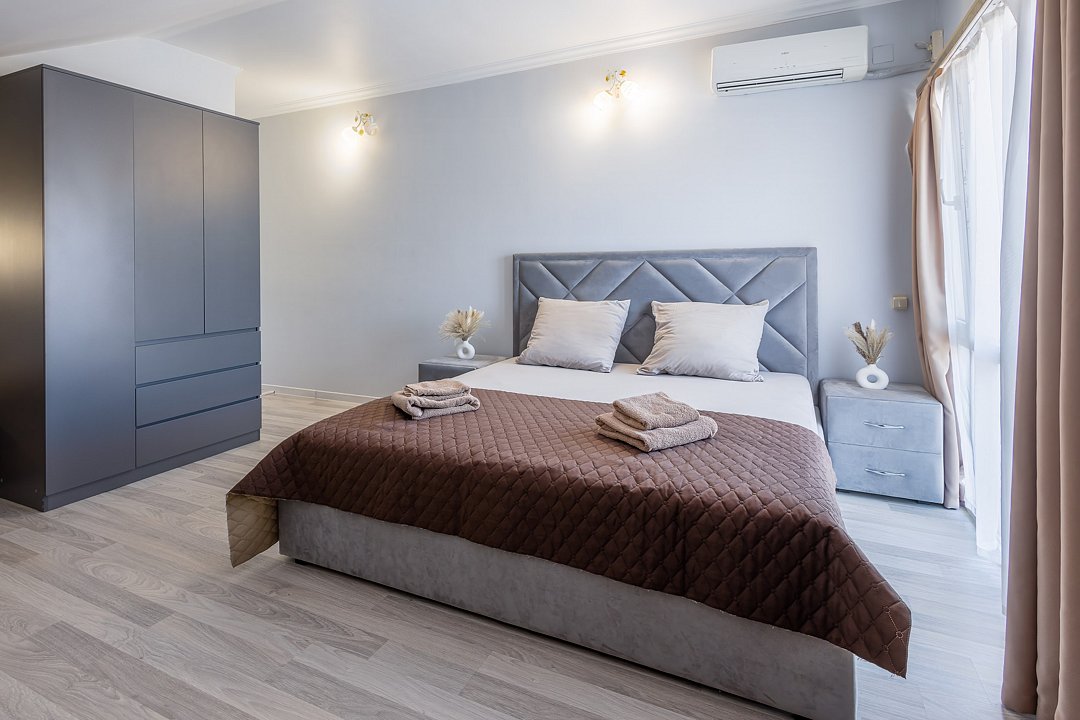 Люкс 4-местный (с балконом)