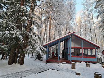 Частный дом в Заветах Ильича с розовой гостиной