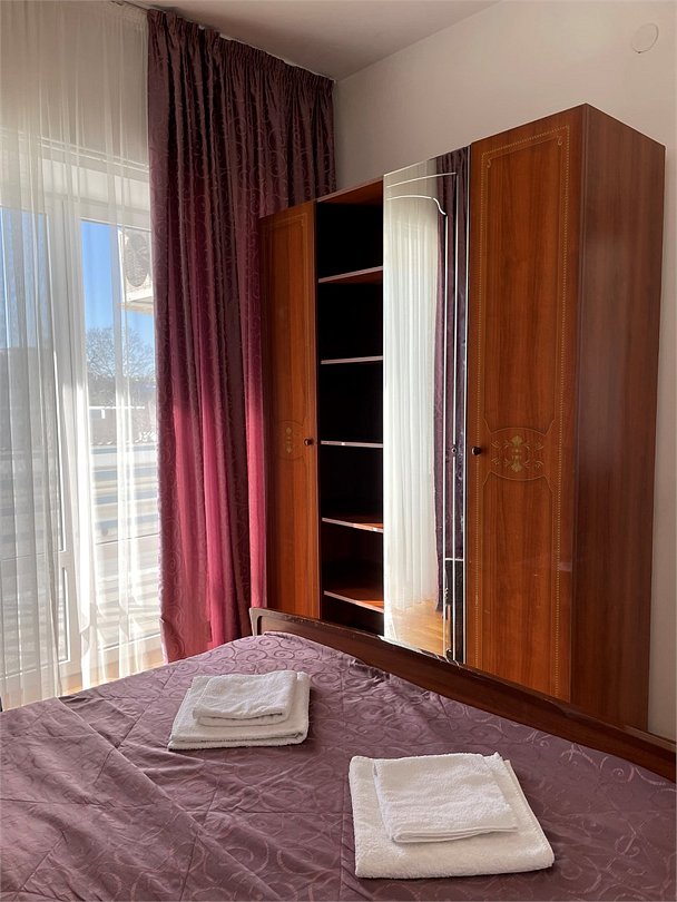 Апартаменты 4-местный 1-комнатный (с балконом)