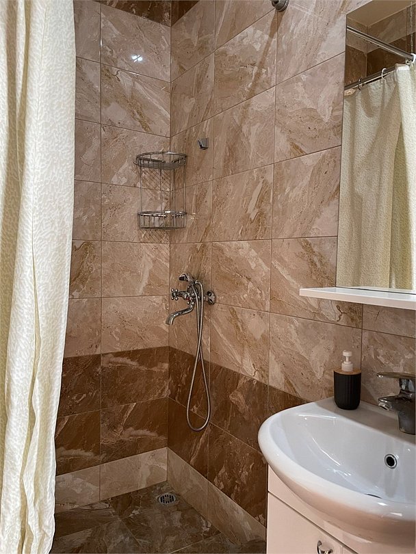 Апартаменты 4-местный 1-комнатный (с балконом)