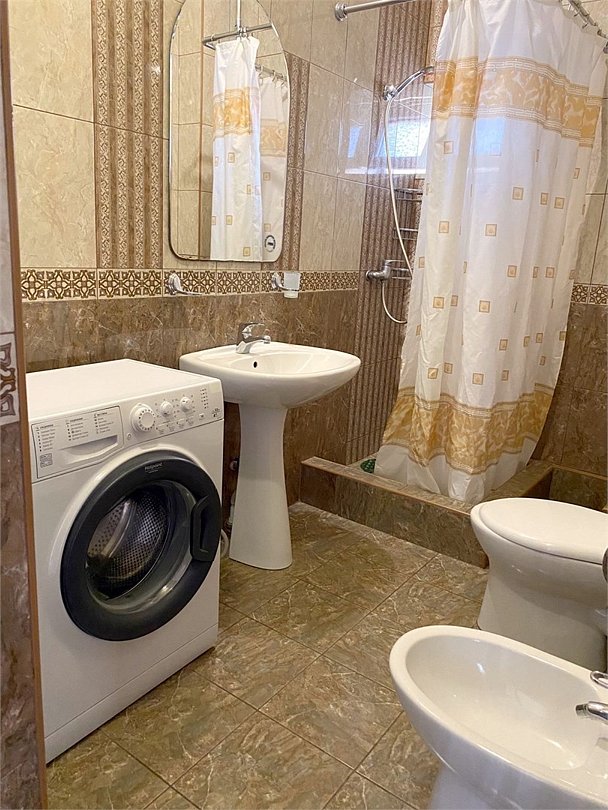 Апартаменты 6-местный 2-комнатный (с балконом)