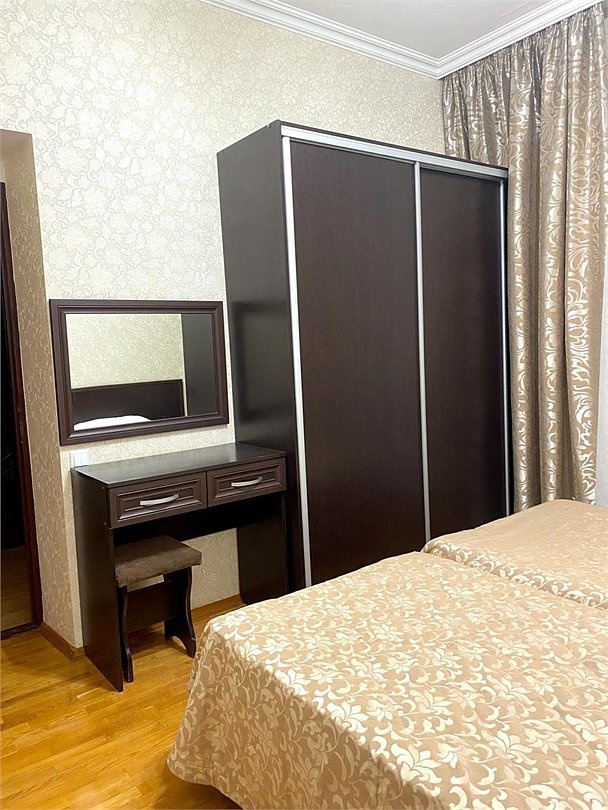 Апартаменты 6-местный 3-комнатный (с балконом)