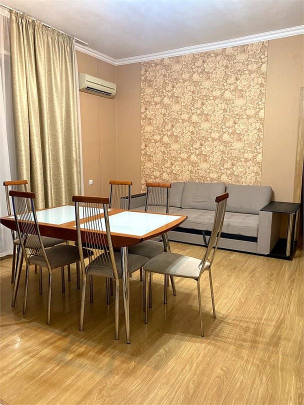 Апартаменты 6-местный 3-комнатный (с балконом)