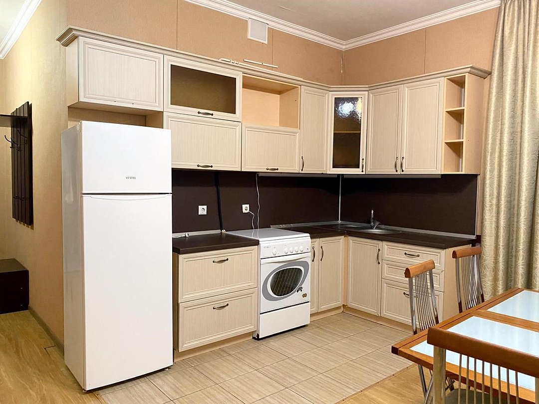 Апартаменты 6-местный 3-комнатный (с балконом)