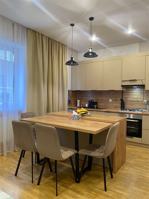 Апартаменты Люкс 6-местный 2-комнатный (с балконом)