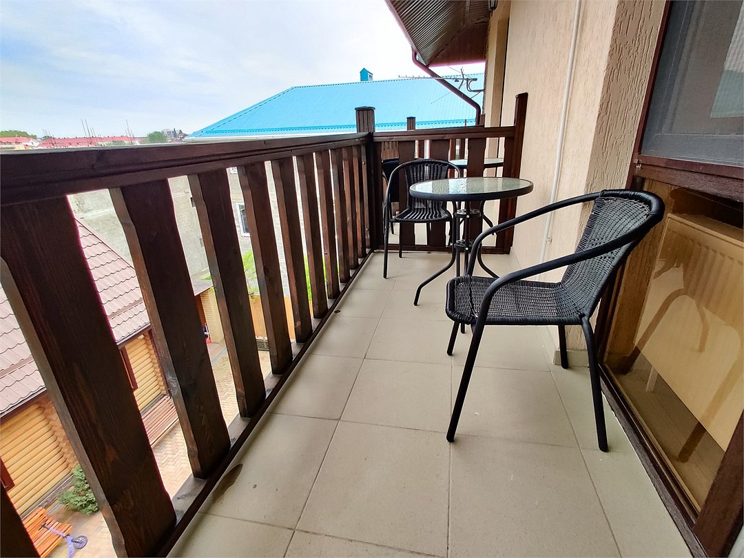 Стандартный 3-местный (с балконом)