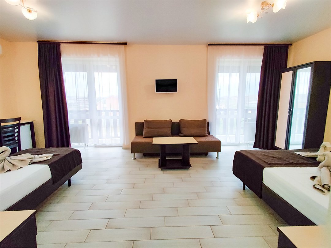 Стандартный Семейный 5-местный