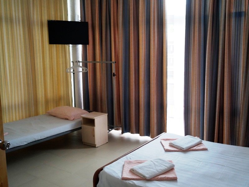 Комфорт 4-местный 1-комнатный (с балконом) | Аквариум Лоо, Краснодарский край