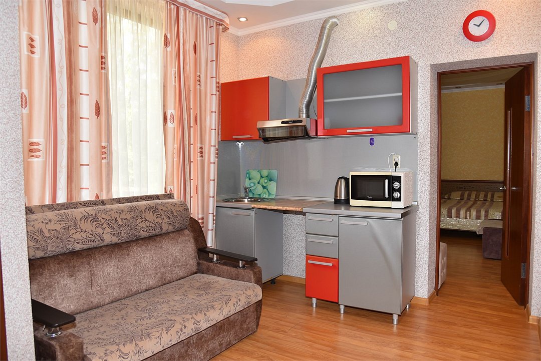 Номер 5-местный 2-комнатный (с мини-кухней)