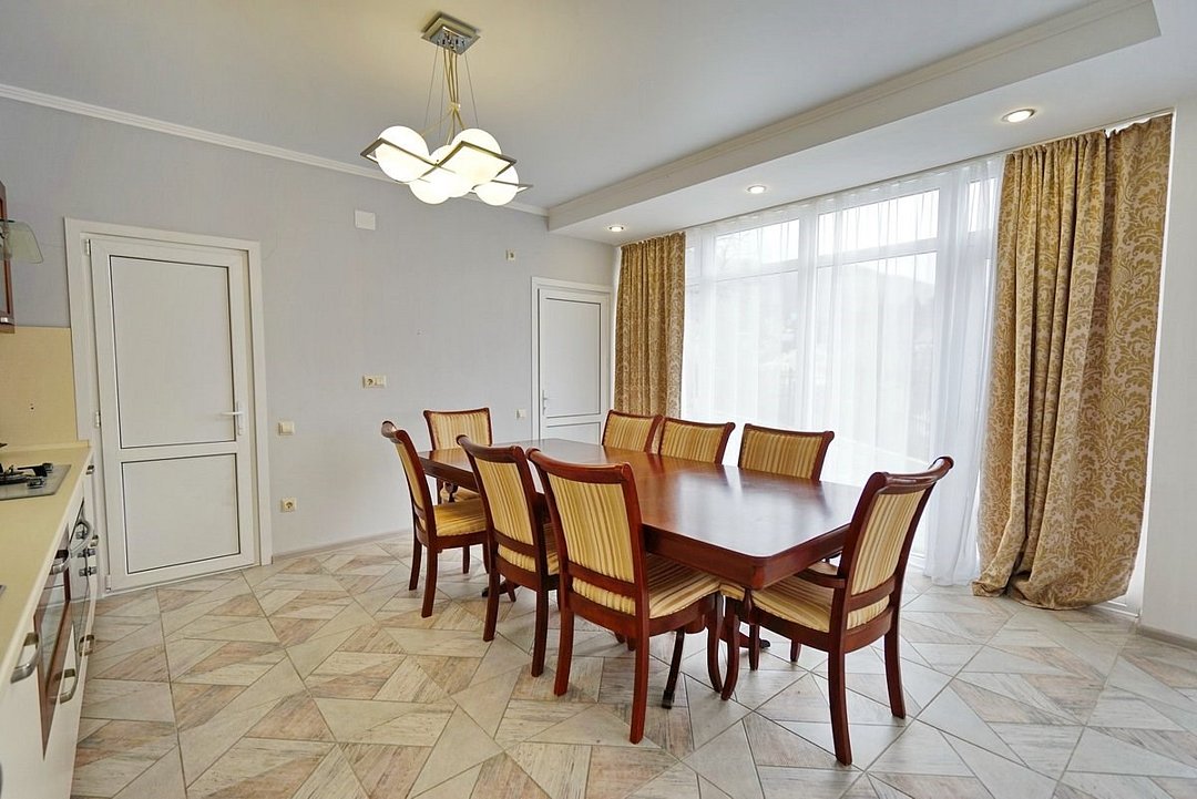 Апартаменты 6-местный 3-комнатный (с отдельным входом и террасой)