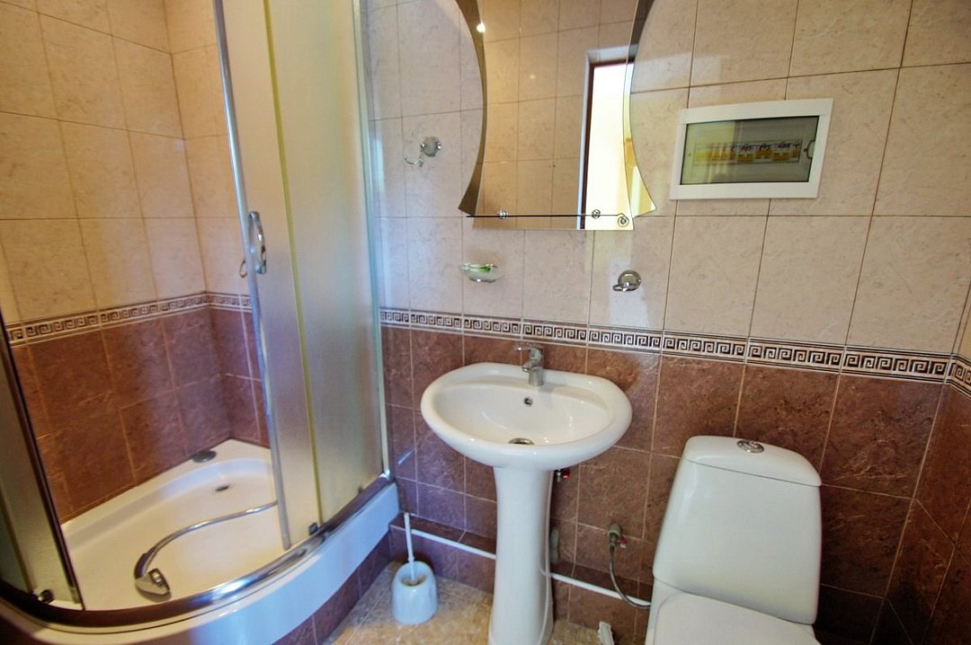 Номер 5-местный