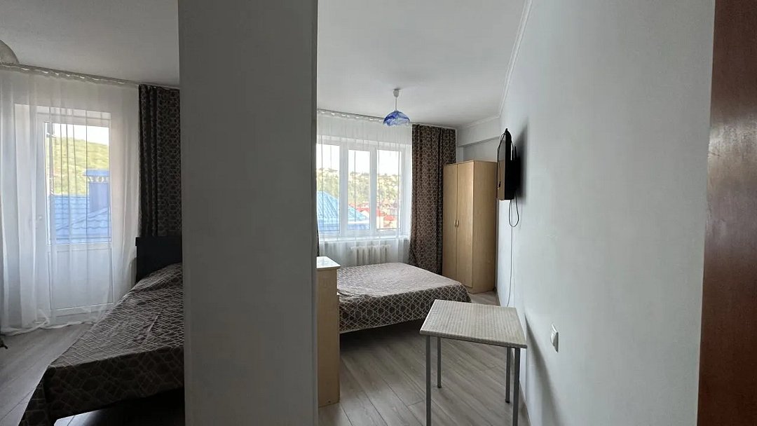 Семейный 4-местный 2-комнатный (с балконом)