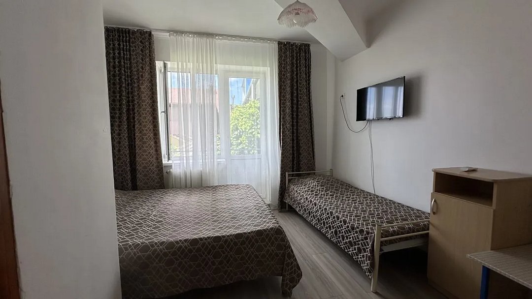 Стандартный 3-местный (с балконом)