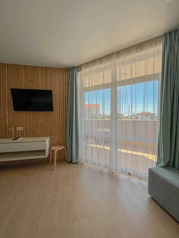 Апартаменты 4-местный 2-комнатный (с проходной комнатой)