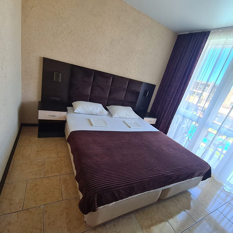 Стандартный 2-местный (с балконом) | Арнаир, Краснодарский край