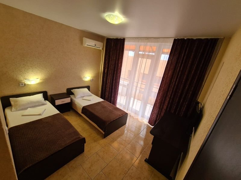 Семейный 4-местный 2-комнатный (с балконом)