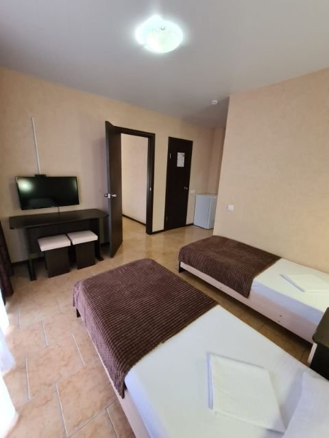 Семейный 4-местный 2-комнатный (с террасой)