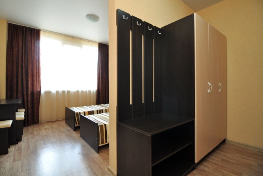 Семейный 4-местный 2-комнатный (с террасой)